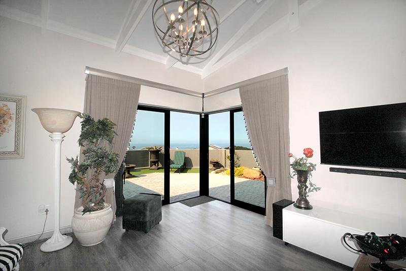 2 Bedroom Property for Sale in Tergniet Western Cape